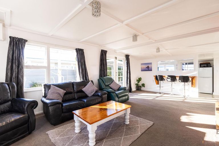 Photo of property in 34 Augustine Street, Waimate, 7924