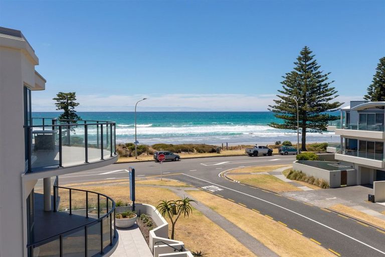 Photo of property in 409/178 Marine Parade, Mount Maunganui, 3116