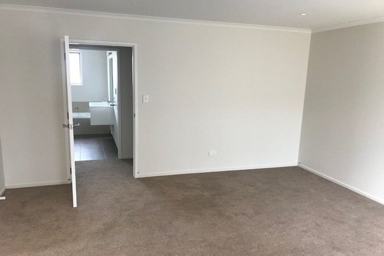 Photo of property in 18 Rainsford Road, Pukekohe, 2120