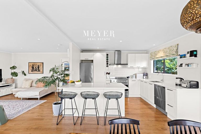 Photo of property in 163 Mahurangi East Road, Snells Beach, 0920