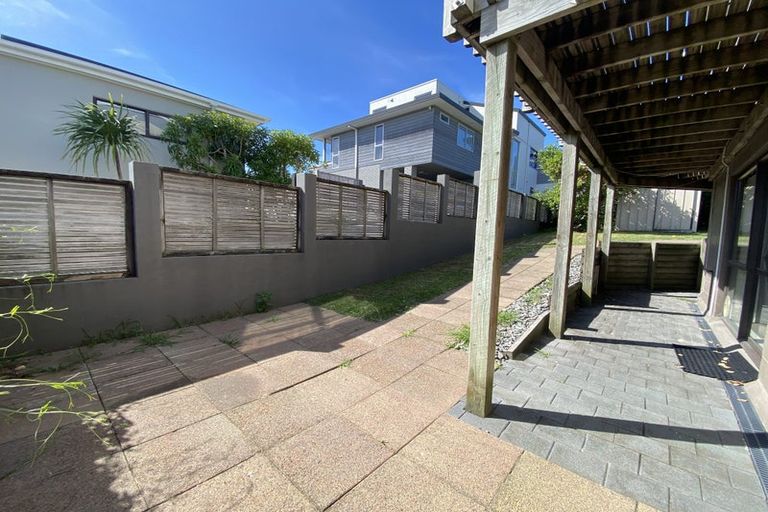 Photo of property in 327a Oceanbeach Road, Mount Maunganui, 3116
