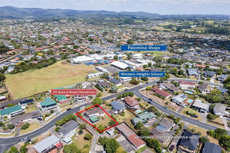 Photo of property in 35 Spence Road, Henderson, Auckland, 0612