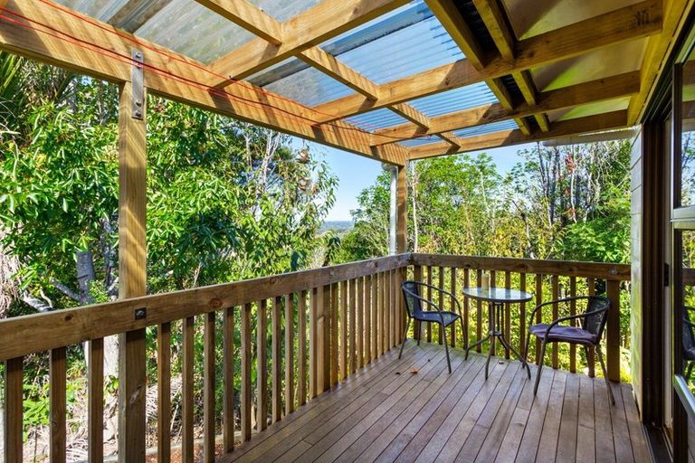 Photo of property in 290 Taylor Road, Waimauku, 0882