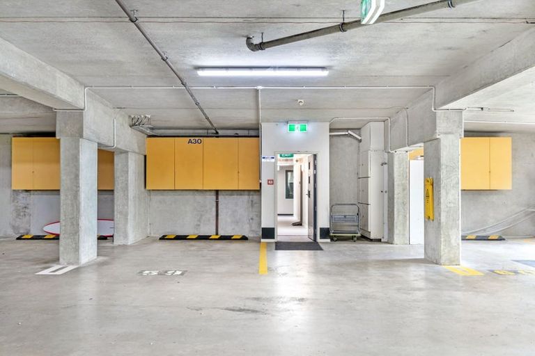 Photo of property in Beachpoint Apartments, 2/5 West End Road, Ohope, 3121