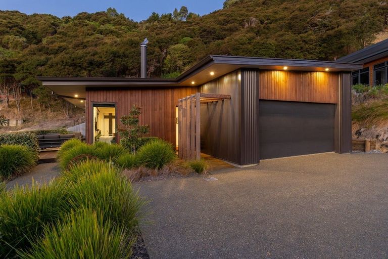 Photo of property in 9 Koura Road, Atawhai, Nelson, 7010