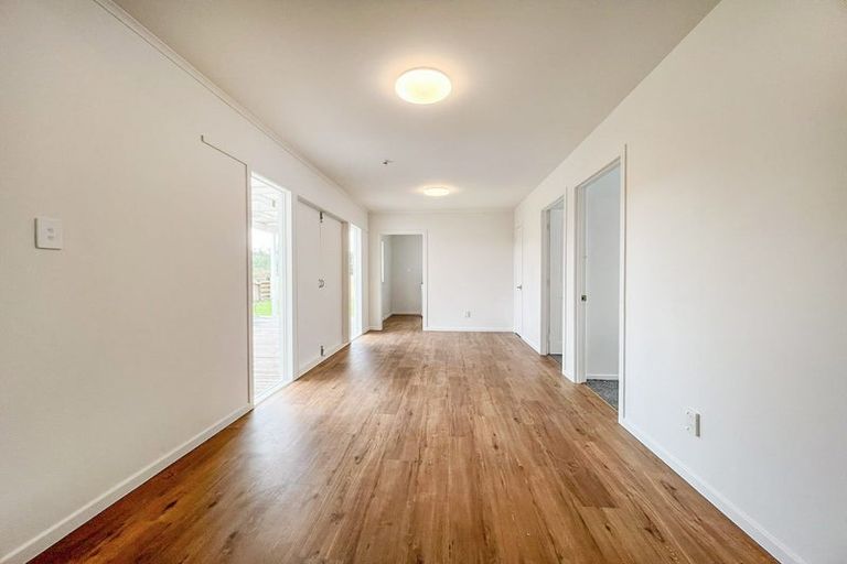 Photo of property in 26 Taharoto Road, Takapuna, Auckland, 0622