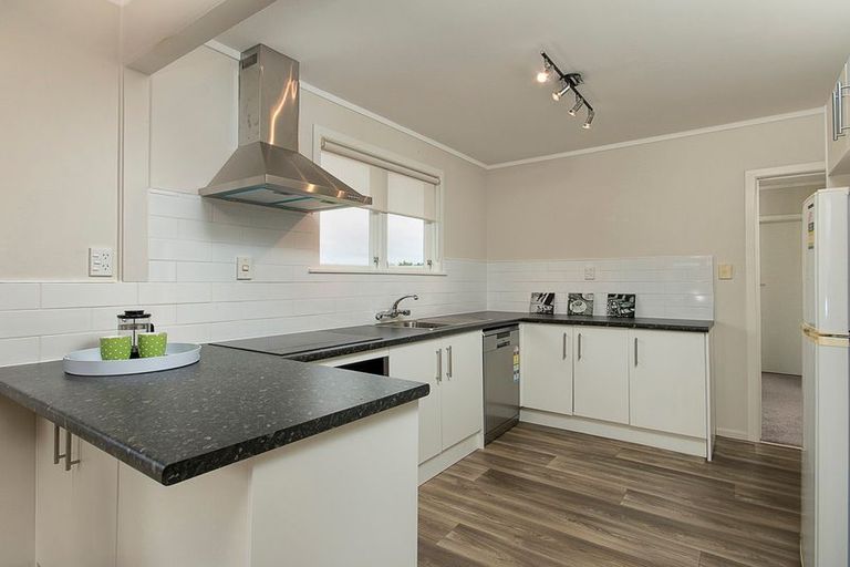 Photo of property in 20 President Avenue, Papakura, 2110