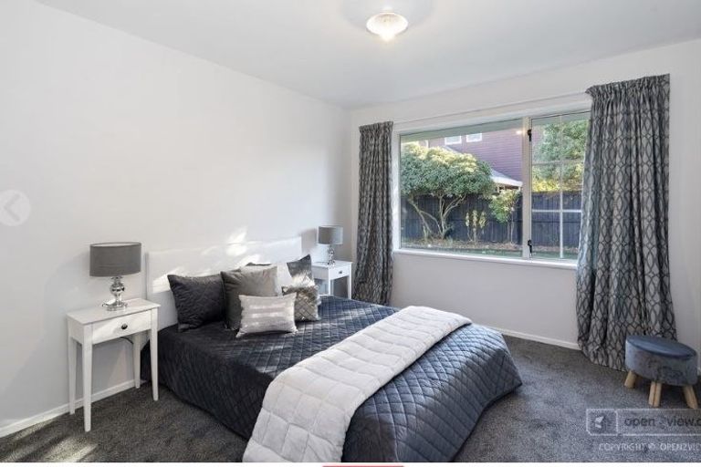 Photo of property in 51 Queenspark Drive, Parklands, Christchurch, 8083