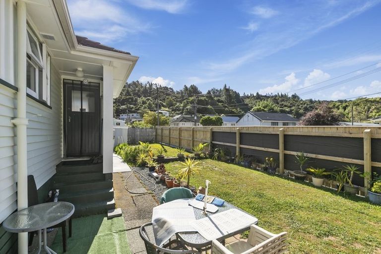 Photo of property in 310 George Street, Stokes Valley, Lower Hutt, 5019