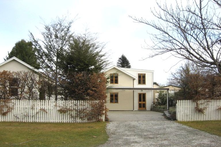 Photo of property in 14 Anglesea Street, Arrowtown, 9302