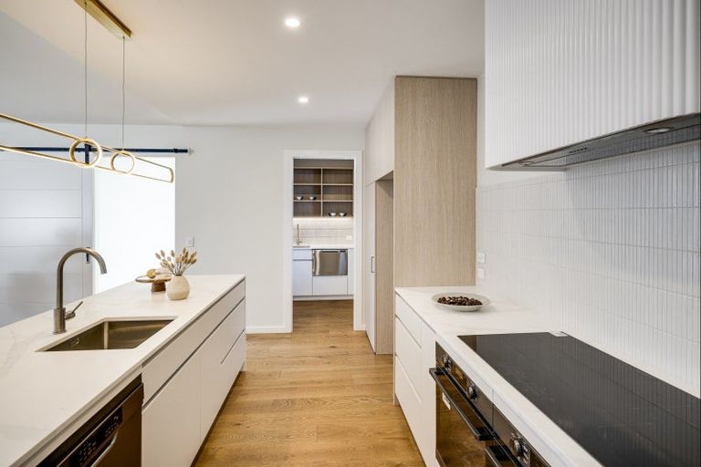 Photo of property in 18 Rich Rise, Havelock North, 4130