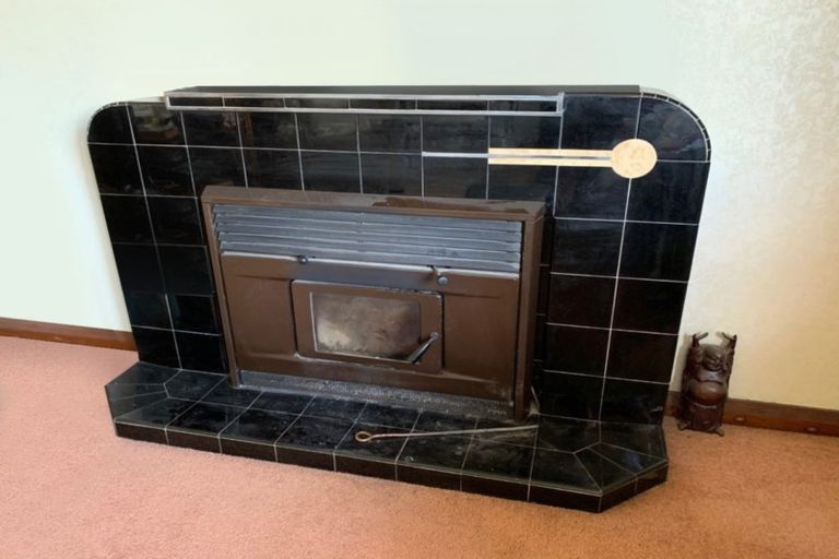 Photo of property in 11 Trafalgar Street, Dannevirke, 4930