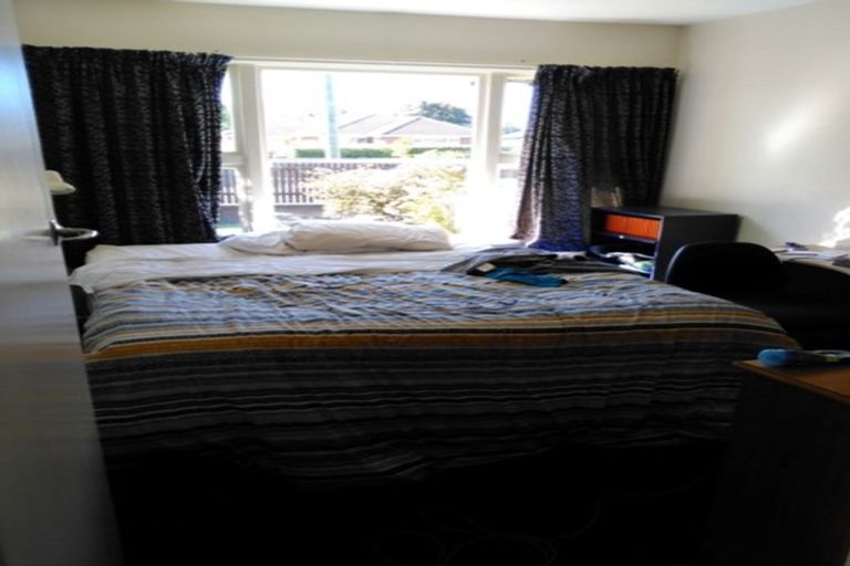 Photo of property in 2/129 Maidstone Road, Ilam, Christchurch, 8041