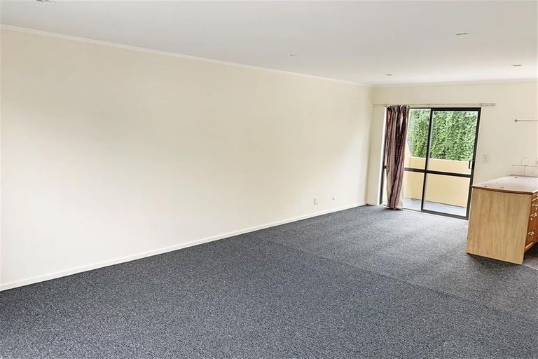 Photo of property in 6/8 Margan Avenue, New Lynn, Auckland, 0600
