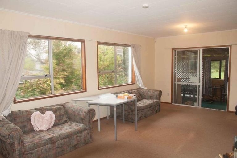 Photo of property in 1/42 Fruitvale Road, New Lynn, Auckland, 0600