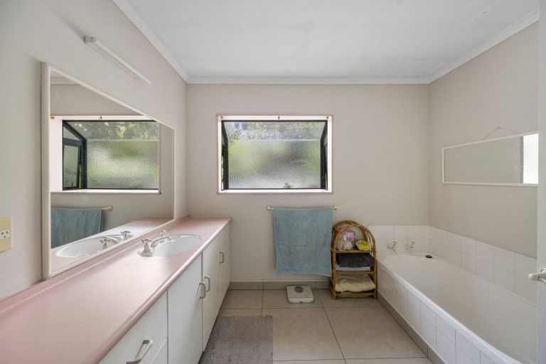 Photo of property in 9 Poaka Place, Taradale, Napier, 4112