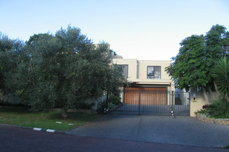 Photo of property in 12 Icarus Place, Half Moon Bay, Auckland, 2012