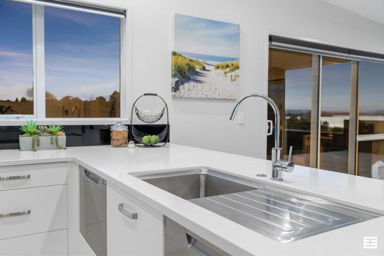 Photo of property in 11 Inlet Views, Bethlehem, Tauranga, 3110