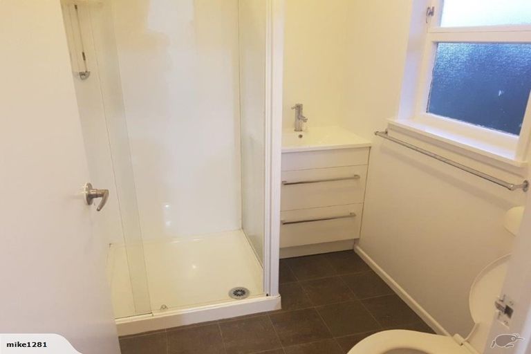 Photo of property in 1/16 Cambridge Road, Manurewa, Auckland, 2102