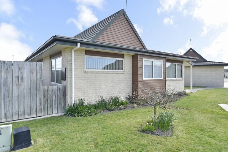 Photo of property in Rivertown Villas, 150 Williams Street, Kaiapoi, 7630