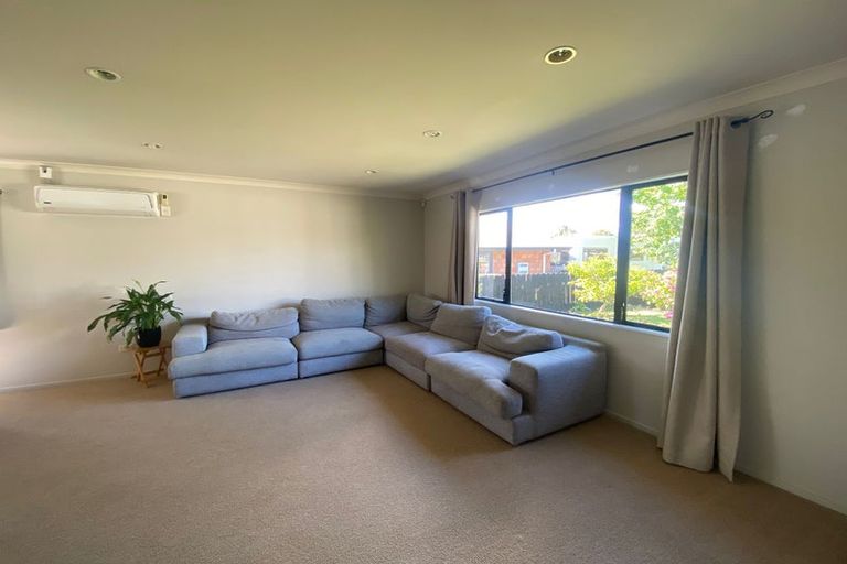 Photo of property in 94 Valley Road, Pukekohe, 2120
