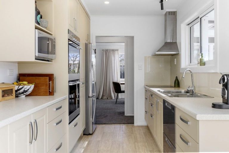 Photo of property in 10 Armstrong Grove, Hilltop, Taupo, 3330