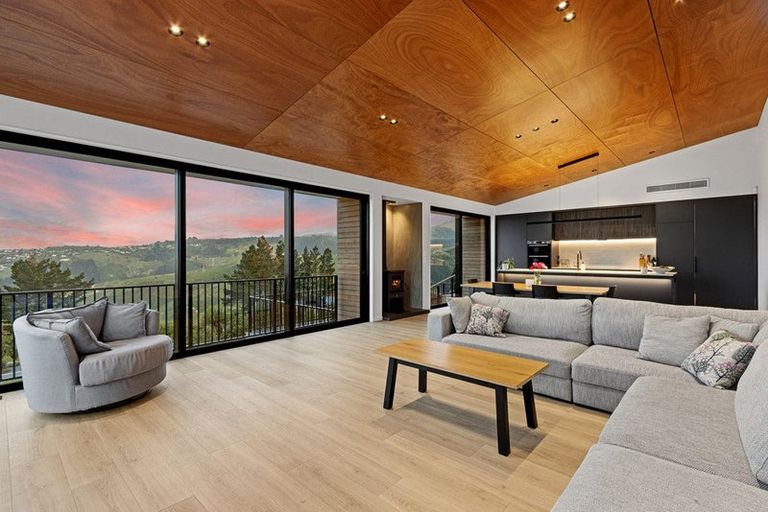 Photo of property in 37 Hawkshead Way, Westmorland, Christchurch, 8025