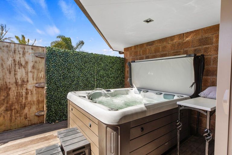 Photo of property in 30 Matene Place, Papamoa Beach, Papamoa, 3118