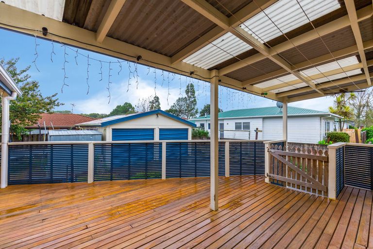 Photo of property in 1a Laurie Avenue, Papakura, 2110