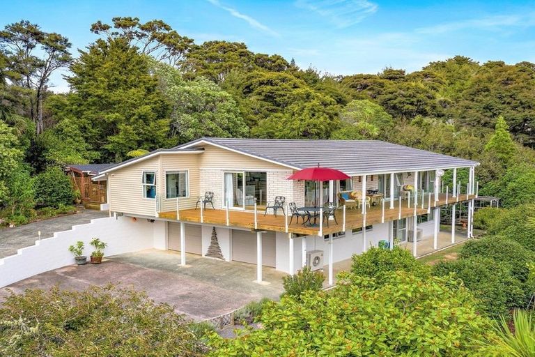 Photo of property in 1002 Sandspit Road, Sandspit, Warkworth, 0982