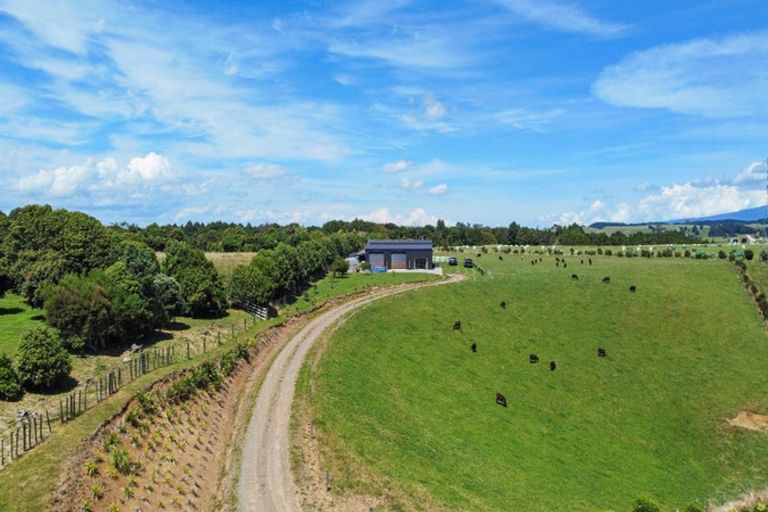 Photo of property in 401a Smart Road, Hillsborough, New Plymouth, 4372
