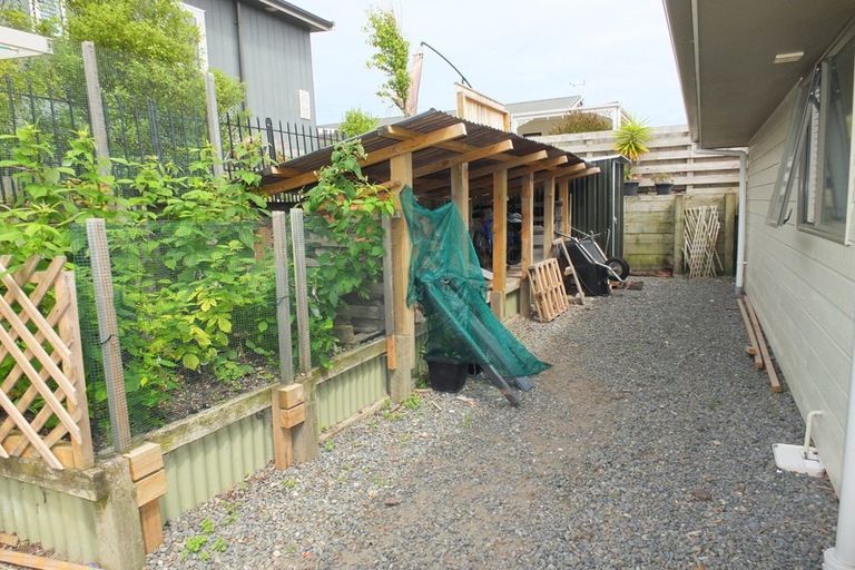 Photo of property in 10 Seabury Avenue, Foxton Beach, Foxton, 4815