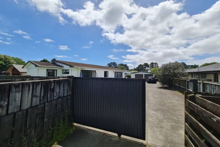 Photo of property in 57 Carnoustie Drive, Wattle Downs, Auckland, 2103