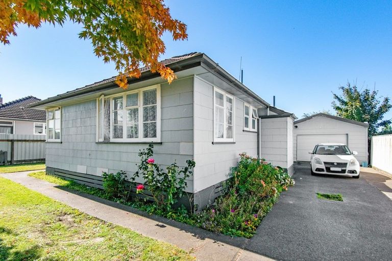 Photo of property in 1016 Hood Street, Mayfair, Hastings, 4122