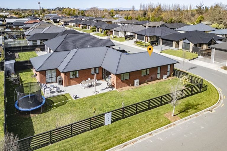 Photo of property in 22 Minerva Crescent, Woodend, 7610