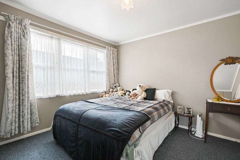 Photo of property in 19 Sandwich Road, St Andrews, Hamilton, 3200