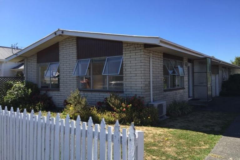 Photo of property in 1/118 Lincoln Road, Addington, Christchurch, 8024