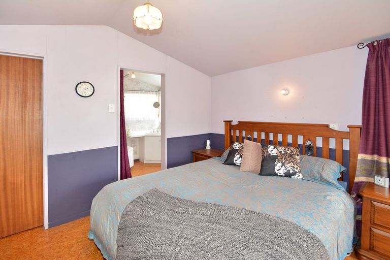 Photo of property in 31 Kinmont Crescent, Kinmont Park, Mosgiel, 9024