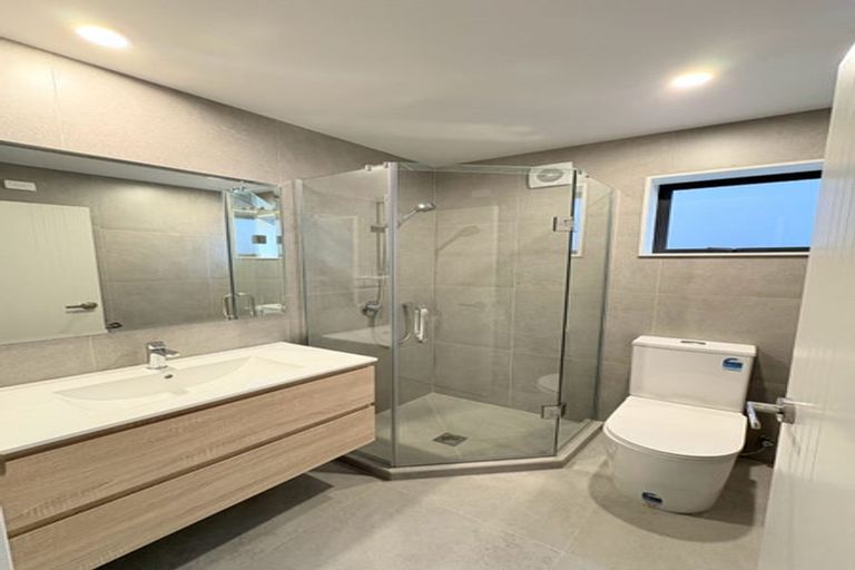 Photo of property in 20c Gilliam Street, New Lynn, Auckland, 0600