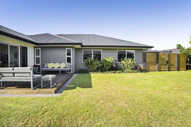 Photo of property in 18 Rawiri Drive, Bell Block, New Plymouth, 4312