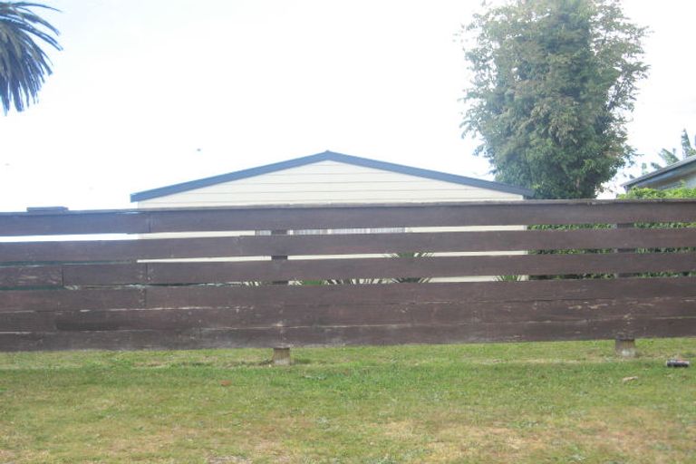 Photo of property in 19 Seddon Street, Te Puke, 3119