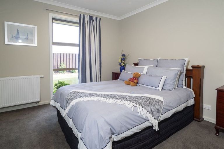 Photo of property in 17 Whiteoak Grove, Tinwald, Ashburton, 7700