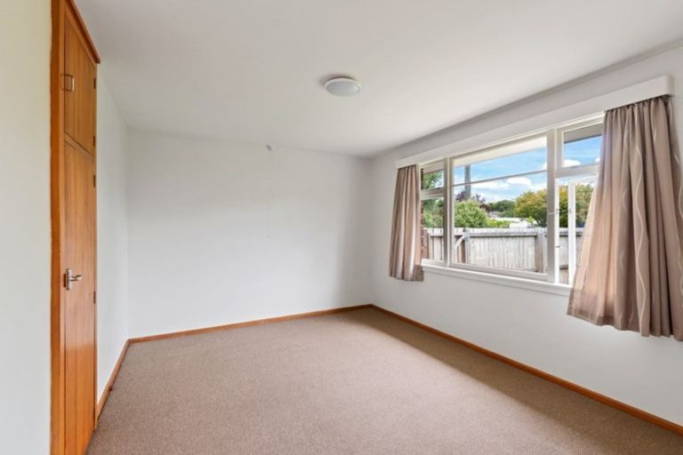 Photo of property in 11 Barclay Place, Burwood, Christchurch, 8061