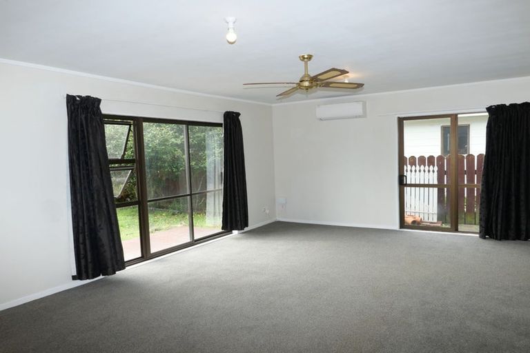 Photo of property in 72 Aorangi Road, Paraparaumu, 5032