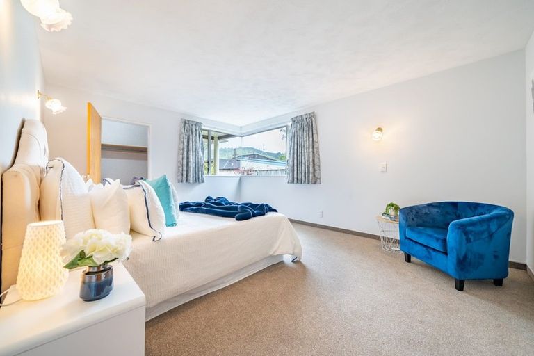 Photo of property in 2/35 Manuka Street, Stokes Valley, Lower Hutt, 5019