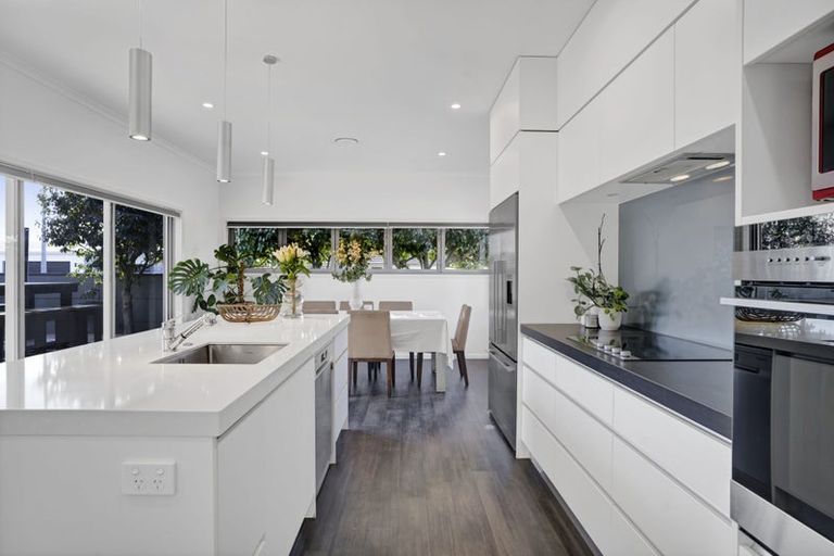 Photo of property in 18 Rawiri Drive, Bell Block, New Plymouth, 4312
