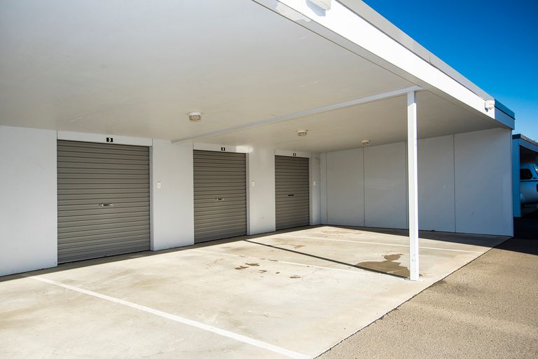 Photo of property in Bay View, 3/90 Customhouse Street, Gisborne, 4010