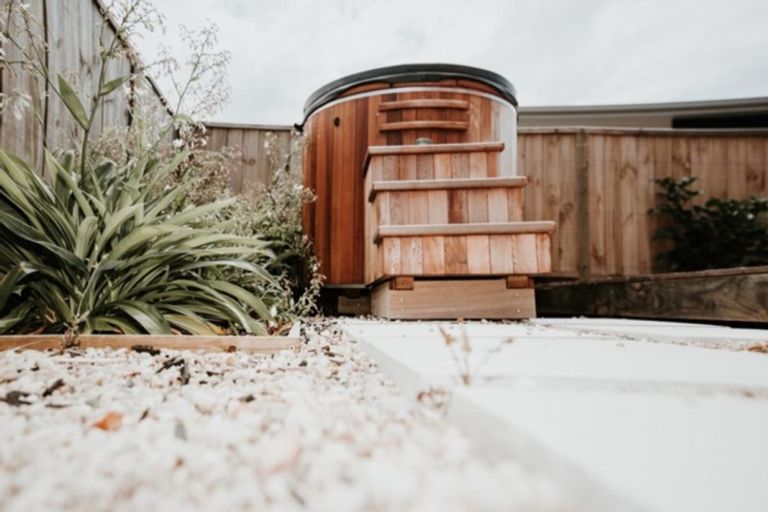 Photo of property in 78a Oceanbeach Road, Mount Maunganui, 3116