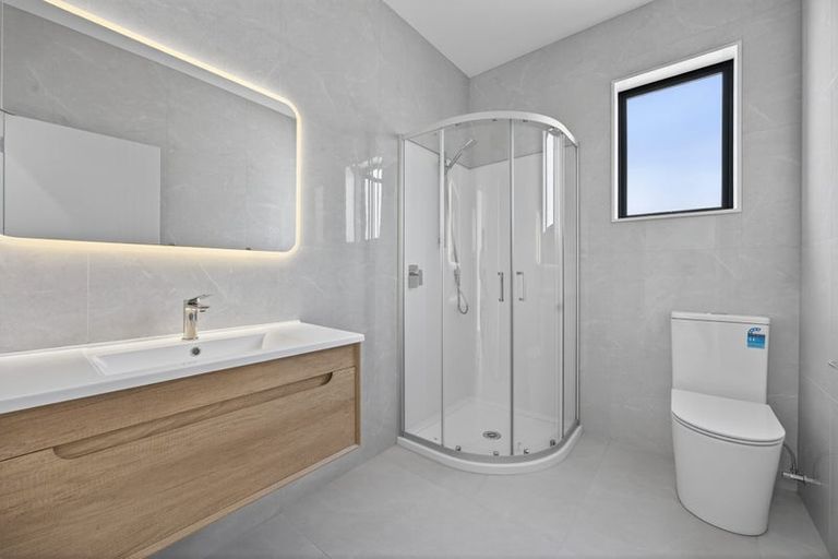 Photo of property in 12 Kaapehu Street, Karaka, 2578