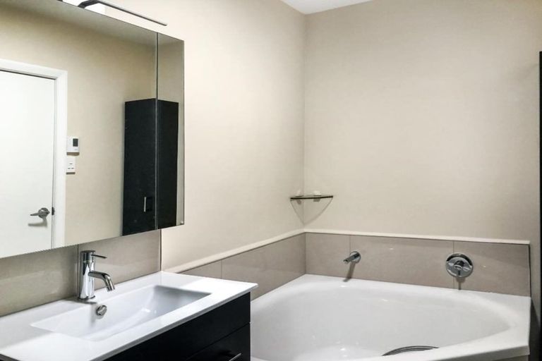 Photo of property in 11 Hillside Terrace, Saint Johns Hill, Whanganui, 4500